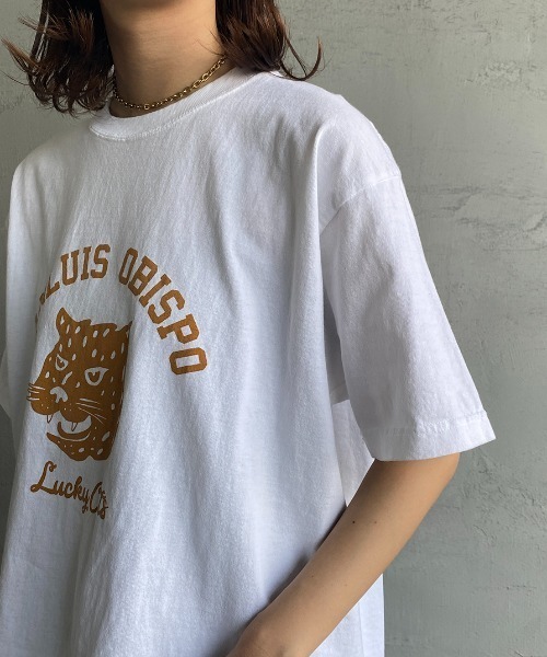 FUNG（ファング）の「[FUNG/ファング] LUCKY CATS カットオフプリントTシャツ（Tシャツ/カットソー・レディース・ホワイト/グレー・M）」の4枚目の写真