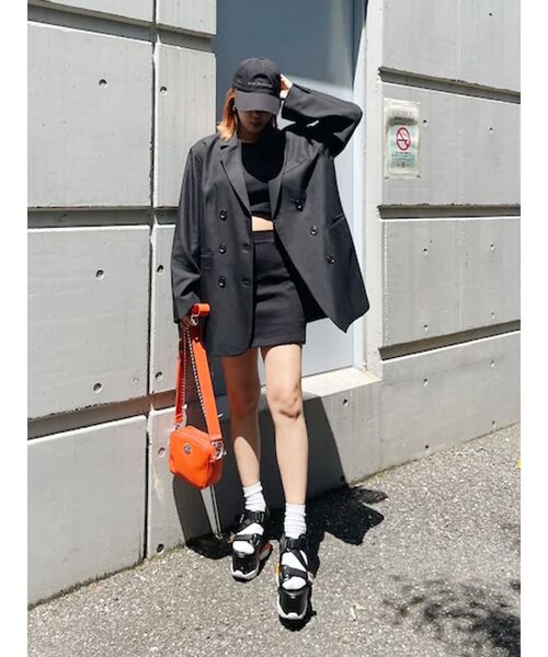 EVRIS（エヴリス）の「ボールチェーンMINIショルダーBAG（ショルダーバッグ・レディース・ブラック/ホワイト/シルバー/オレンジ・FREE）」の6枚目の写真