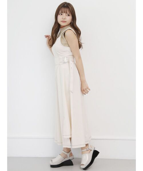 MURUA（ムルーア）の「変形ウェッジサマーサンダル（サンダル・レディース・アイボリー/ブラック・22.5/23.5/24.5）」の3枚目の写真