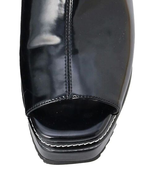 MURUA（ムルーア）の「変形ウェッジサマーサンダル（サンダル・レディース・アイボリー/ブラック・22.5/23.5/24.5）」の11枚目の写真