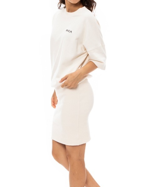 RVCA（ルーカ）の「RVCA レディース  SMALL RVCA WDR ワンピース【2023年春夏モデル】/ルーカ（ワンピース・レディース・ネイビー/ホワイト/アーミー・SMALL/MEDIUM/LARGE）」の5枚目の写真