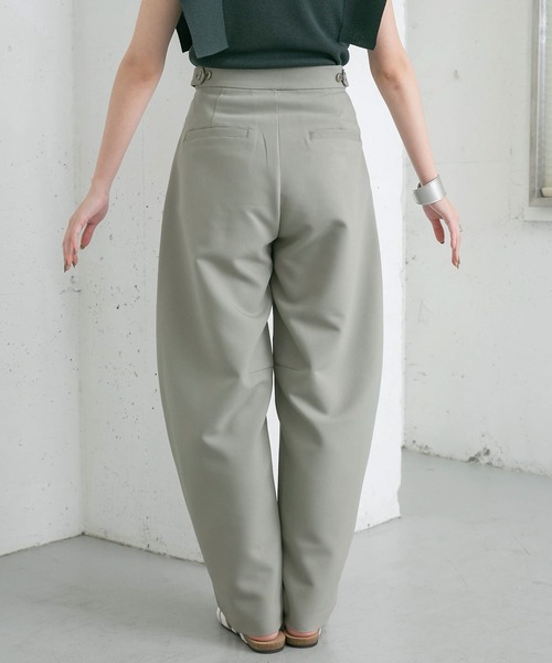 KBF(ケイビーエフ)の「コクーンシルエットパンツ(その他パンツ・レディース・グリーン系その他/ブラウン・ONE)」の22枚目の写真