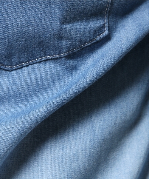 VENCEEXCHANGE（ヴァンスエクスチェンジ）の「デニムグラデーションシャツ5LS       （シャツ/ブラウス・メンズ・ブルー・SMALL/LARGE/MEDIUM）」の5枚目の写真