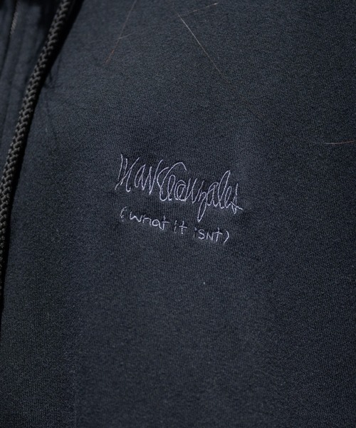 Mark Gonzales(マーク・ゴンザレス)の「【h】〔(What it isNT)art by MARKGONZALES〕ミニ裏毛バックプリント ハーフジップ S/S パーカー(パーカー・メンズ・オフホワイト/ブラック/杢グレー/イエロー・X-LARGE/LARGE/MEDIUM)」の6枚目の写真