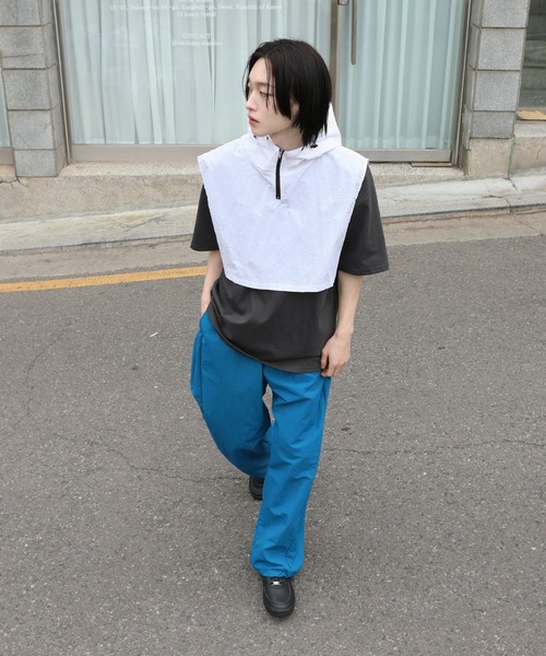 FOLLOWIN（フォロウィン）の「[UNISEX]レイヤードナイロンフードベスト（ベスト・メンズ・ホワイト/チャコールグレー/ブラック/グレー・FREE）」の20枚目の写真
