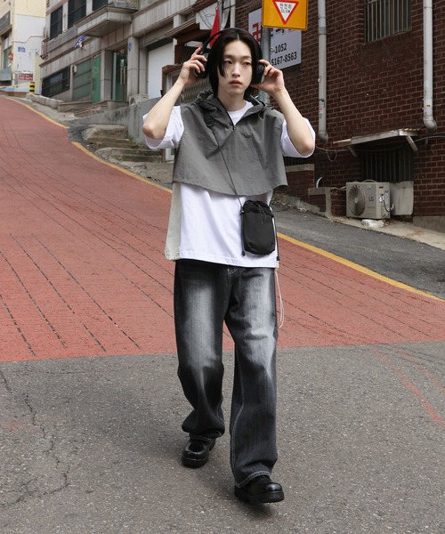 FOLLOWIN（フォロウィン）の「[UNISEX]レイヤードナイロンフードベスト（ベスト・メンズ・ホワイト/チャコールグレー/ブラック/グレー・FREE）」の6枚目の写真