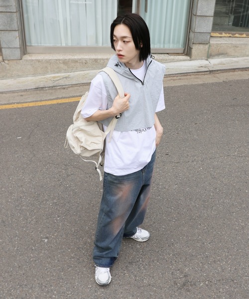FOLLOWIN（フォロウィン）の「[UNISEX]レイヤードナイロンフードベスト（ベスト・メンズ・ホワイト/チャコールグレー/ブラック/グレー・FREE）」の19枚目の写真