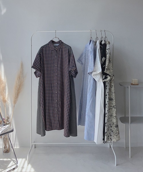 AS KNOW AS plus（アズノゥアズプラス）の「○異素材MIX半袖シャツワンピース（ワンピース・レディース・ホワイト系/ホワイト系1/ブラック系/ネイビー系/ブルー系/ブラック系1/ライトグリーン系1/オレンジ系1/ブラック系2/ベージュ系1/ネイビー系2/ネイビー/イエロー/ベージュ系その他/ブルー系その他/ブルー系1/ホワイト系2/グリーン系/チャコールグレー/イエロー系・FREE）」の14枚目の写真