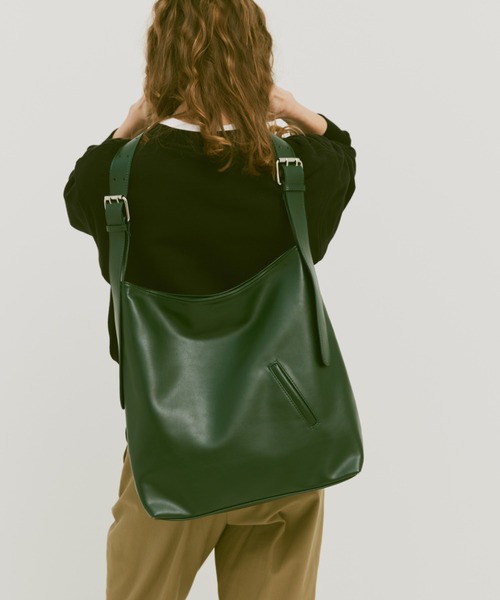 un/neu（アンノイ）の「ワンハンドル2WAYミニポケショルダー / A4収納可能（ショルダーバッグ・レディース・グリーン/ブラック/ホワイト/ベージュ/チャコールグレー/シルバー・FREE）」の18枚目の写真