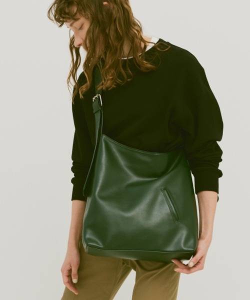 un/neu（アンノイ）の「ワンハンドル2WAYミニポケショルダー / A4収納可能（ショルダーバッグ・レディース・グリーン/ブラック/ホワイト/ベージュ/チャコールグレー/シルバー・FREE）」の17枚目の写真