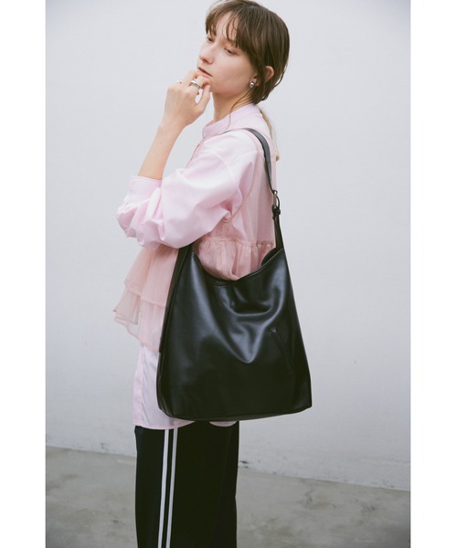 un/neu（アンノイ）の「ワンハンドル2WAYミニポケショルダー / A4収納可能（ショルダーバッグ・レディース・グリーン/ブラック/ホワイト/ベージュ/チャコールグレー/シルバー・FREE）」の11枚目の写真