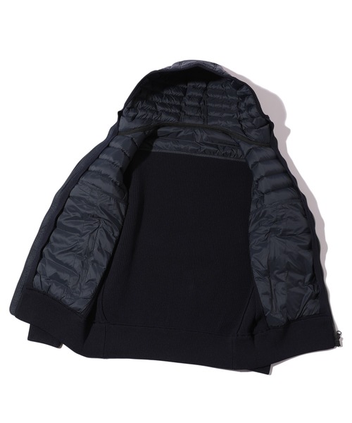 MEN'S BIGI(メンズビギ)の「ハイブリッドダウンパーカ<ダウン×ニット>(ブルゾン・メンズ・ネイビー/ブラック・04/02/01/03)」の19枚目の写真
