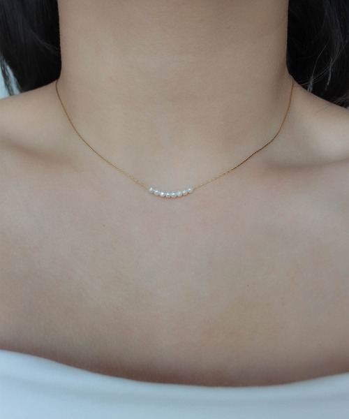 ebine（エビネ）の「Pearl Skin Necklace　金属アレルギー対応 サージカルステンレス（ネックレス・レディース・ゴールド・FREE）」の5枚目の写真