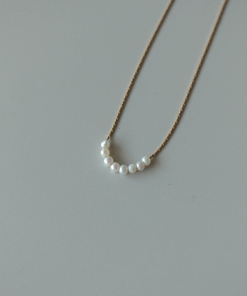 ebine（エビネ）の「Pearl Skin Necklace　金属アレルギー対応 サージカルステンレス（ネックレス・レディース・ゴールド・FREE）」の8枚目の写真