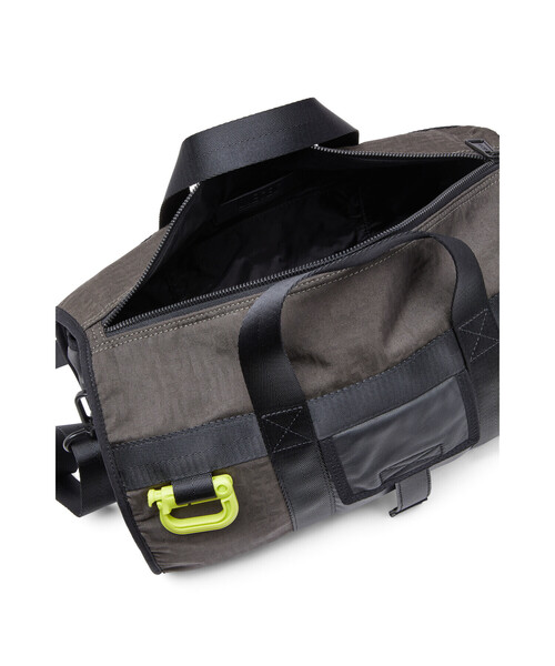 DIESEL(ディーゼル)の「メンズ MIXマテリアル ダッフルバッグ(ボストンバッグ・メンズ・その他・FREE)」の10枚目の写真