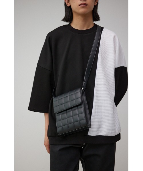 AZUL by moussy(アズールバイマウジー)の「フェイクレザーキルティングショルダーバッグ(ショルダーバッグ・メンズ・ブラック・FREE)」の12枚目の写真