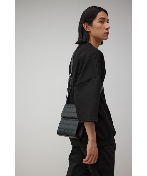 AZUL by moussy(アズールバイマウジー)の「フェイクレザーキルティングショルダーバッグ(ショルダーバッグ・メンズ・ブラック・FREE)」の14枚目の写真