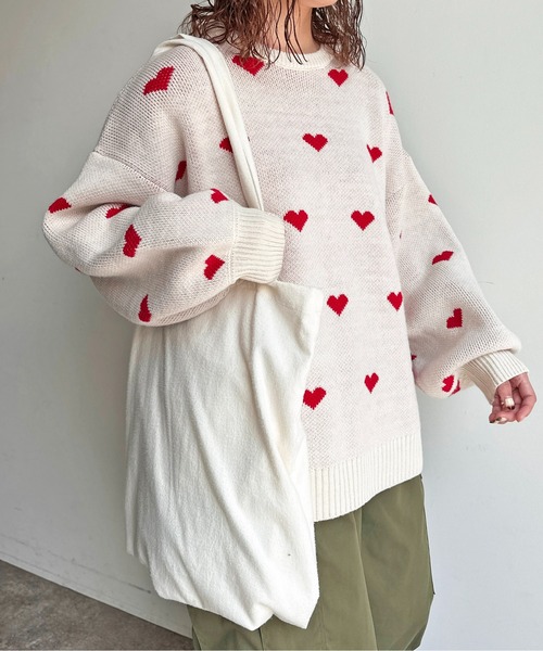 CPCM（シーピーシーエム）の「総柄ハートBIGニット（ニット/セーター・レディース・アイボリー/ブラック/ネイビー・FREE）」の4枚目の写真