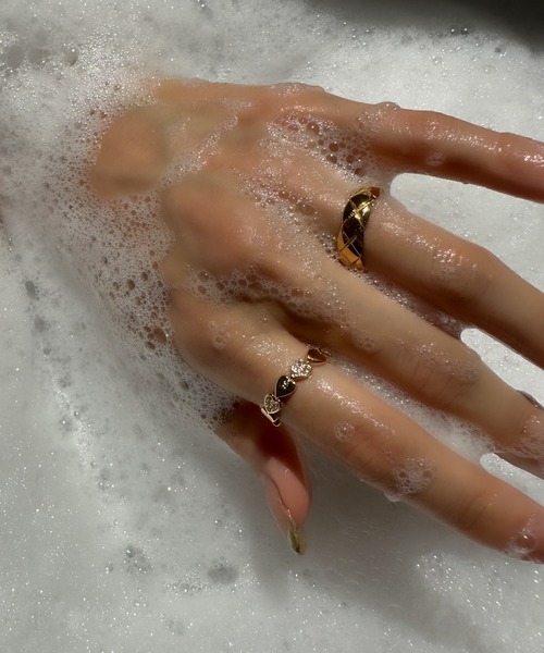 crafty（クラフティー）の「金属アレルギー/キルティングカットリング/サージカルステンレス（リング・レディース・シルバー/ピンクゴールド/ゴールド・11号/13号/9号）」の14枚目の写真