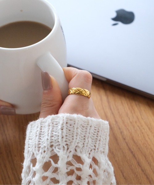 crafty（クラフティー）の「金属アレルギー/キルティングカットリング/サージカルステンレス（リング・レディース・シルバー/ピンクゴールド/ゴールド・11号/13号/9号）」の10枚目の写真