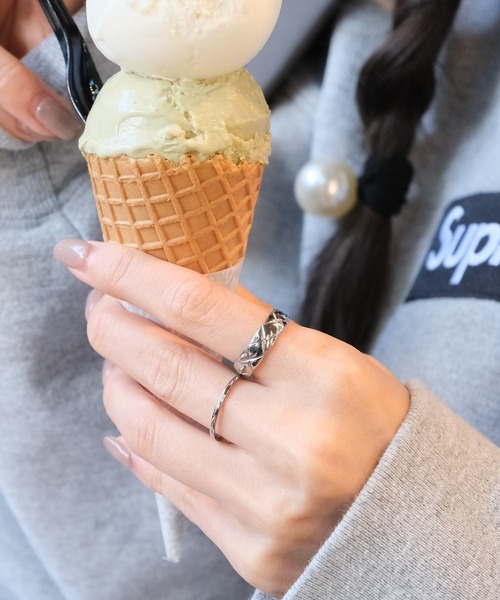 crafty（クラフティー）の「金属アレルギー/キルティングカットリング/サージカルステンレス（リング・レディース・シルバー/ピンクゴールド/ゴールド・11号/13号/9号）」の21枚目の写真