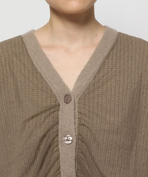 mysty woman(ミスティウーマン)の「チュールレイヤードカーディガン 978491(カーディガン/ボレロ・レディース・モカ/グレー/アイボリー・FREE)」の10枚目の写真