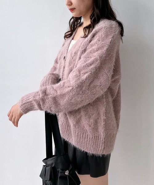 AS KNOW AS plus（アズノゥアズプラス）の「☆フェザーケーブル編みVネックカーディガン（カーディガン/ボレロ・レディース・チャコールグレー/ブルー/アイボリー/ライトグレー/サックスブルー/ラベンダー/グレイッシュブルー・FREE）」の21枚目の写真