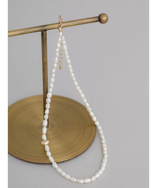 Te chichi（テチチ）の「ポイントメタル淡水パールネックレス（ネックレス・レディース・オフホワイト・F）」の2枚目の写真