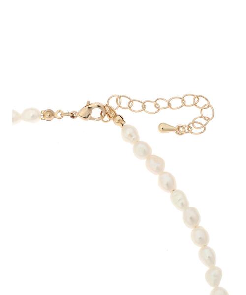 Te chichi（テチチ）の「ポイントメタル淡水パールネックレス（ネックレス・レディース・オフホワイト・F）」の5枚目の写真