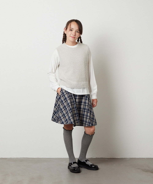 a.v.v（アーヴェヴェ）の「[140-150]【2点セット】フェザーヤーンニットベストセット（ベスト・キッズ・ベージュ/ライトグレー・150/140）」の18枚目の写真