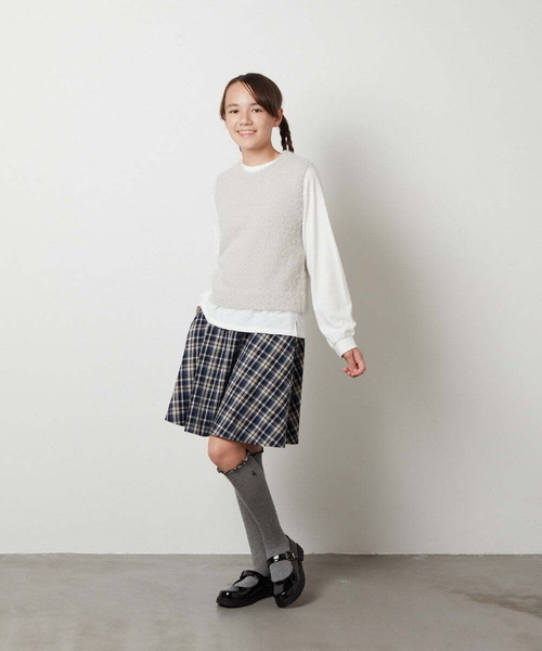 a.v.v（アーヴェヴェ）の「[140-150]【2点セット】フェザーヤーンニットベストセット（ベスト・キッズ・ベージュ/ライトグレー・150/140）」の12枚目の写真