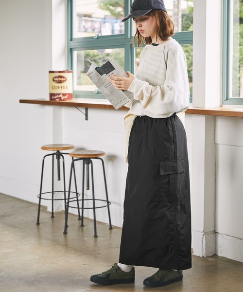 MONO-MART LADY'S（モノマートレディース）の「サイドドロストミリタリーカーゴポケットスカート（スカート・レディース・カーキ/ベージュ/ブラック・FREE）」の6枚目の写真