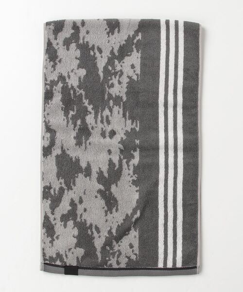 adidas（アディダス）の「【 adidas / アディダス 】 スポーツタオル フェイスタオル TOB（タオル・メンズ・ブラック系その他/ブラック/グレー/ブルー/ブルー系その他/グレー系その他・FREE）」の3枚目の写真