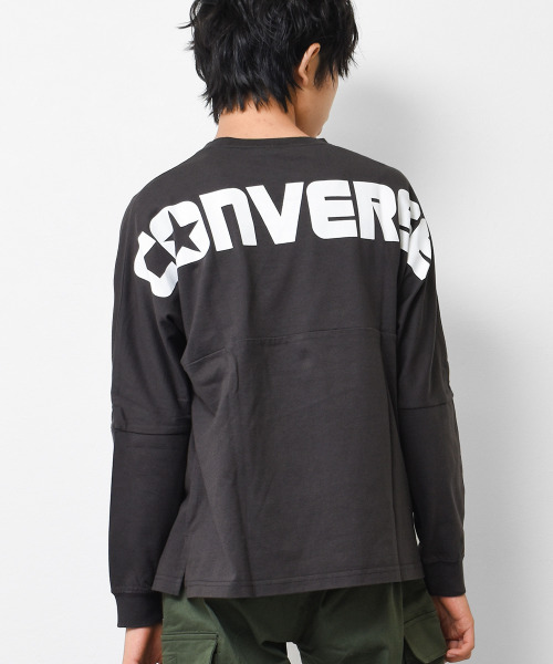 CONVERSE(コンバース)の「CONVERSE 別注バックプリントロングTシャツ(Tシャツ/カットソー・キッズ・チャコールグレー/ブラック/グレイッシュベージュ・150/130/160/140)」の2枚目の写真