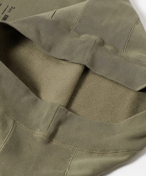BEAMS T（ビームスティー）の「tokyovitamin × BEAMS T / 別注 Radio Hoodie（パーカー・メンズ・ネイビー/オリーブ・M/L/XL）」の11枚目の写真
