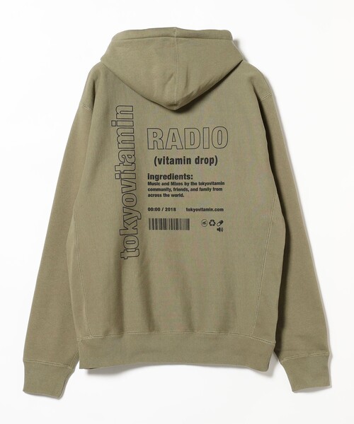 BEAMS T（ビームスティー）の「tokyovitamin × BEAMS T / 別注 Radio Hoodie（パーカー・メンズ・ネイビー/オリーブ・M/L/XL）」の12枚目の写真