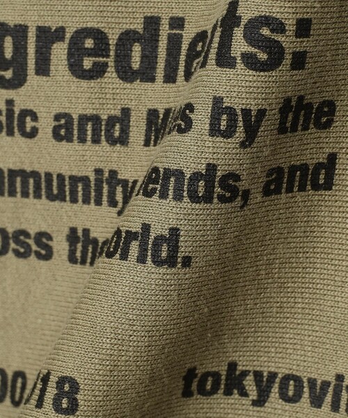 BEAMS T（ビームスティー）の「tokyovitamin × BEAMS T / 別注 Radio Hoodie（パーカー・メンズ・ネイビー/オリーブ・M/L/XL）」の13枚目の写真
