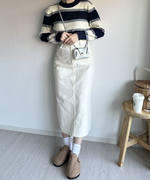 Silly(シリー)の「マルチボーダー ニットトップス(ニット/セーター・レディース・ブラック/ブルー・FREE)」の15枚目の写真