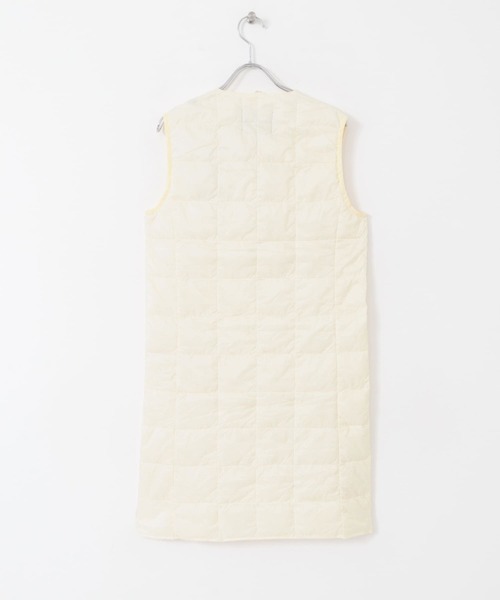 ITEMS URBANRESEARCH（アイテムズ アーバンリサーチ）の「TAION　V NECK LONG DOWN VEST（ダウンベスト・レディース・オフホワイト/ブラック・LARGE/MEDIUM）」の20枚目の写真