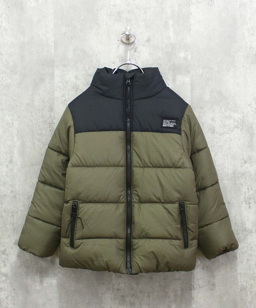 THE CASUAL（カジュアル）の「スタンドカラー　フェイクダウン　マウンテンジャケット（ダウンジャケット/コート・キッズ・ブラック/チャコール/カーキ/ベージュ・110cm/120cm/130cm/140cm/150cm/160cm）」の12枚目の写真