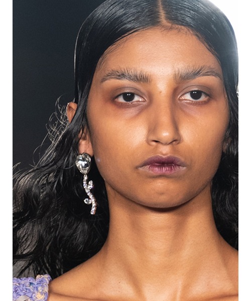 PAMEO POSE(パメオポーズ)の「Heart Flower Pierce(ピアス(両耳用)・レディース・レッド/クリア・FREE)」の4枚目の写真
