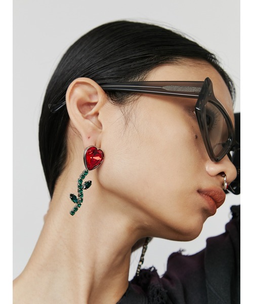 PAMEO POSE(パメオポーズ)の「Heart Flower Pierce(ピアス(両耳用)・レディース・レッド/クリア・FREE)」の15枚目の写真
