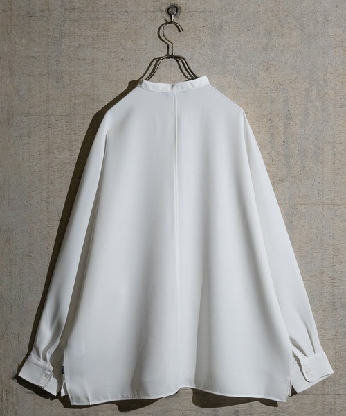 JOHN'S CLOSET（ジョンズクローゼット）の「【a】ナチュラルストレッチ バンドカラー ドルマンスリーブ オーバーサイズシャツ（シャツ/ブラウス・メンズ・ブラック/ホワイト/ライトグレー・MEDIUM/LARGE）」の19枚目の写真