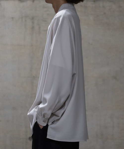 JOHN'S CLOSET（ジョンズクローゼット）の「【a】ナチュラルストレッチ バンドカラー ドルマンスリーブ オーバーサイズシャツ（シャツ/ブラウス・メンズ・ブラック/ホワイト/ライトグレー・MEDIUM/LARGE）」の15枚目の写真