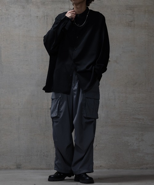 JOHN'S CLOSET（ジョンズクローゼット）の「【a】ナチュラルストレッチ バンドカラー ドルマンスリーブ オーバーサイズシャツ（シャツ/ブラウス・メンズ・ブラック/ホワイト/ライトグレー・MEDIUM/LARGE）」の13枚目の写真