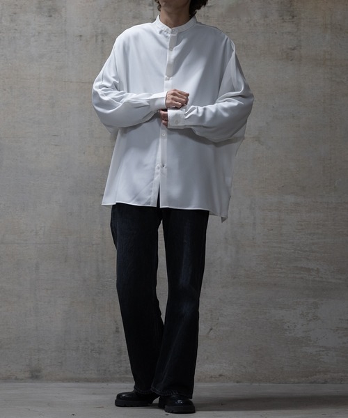 JOHN'S CLOSET（ジョンズクローゼット）の「【a】ナチュラルストレッチ バンドカラー ドルマンスリーブ オーバーサイズシャツ（シャツ/ブラウス・メンズ・ブラック/ホワイト/ライトグレー・MEDIUM/LARGE）」の8枚目の写真