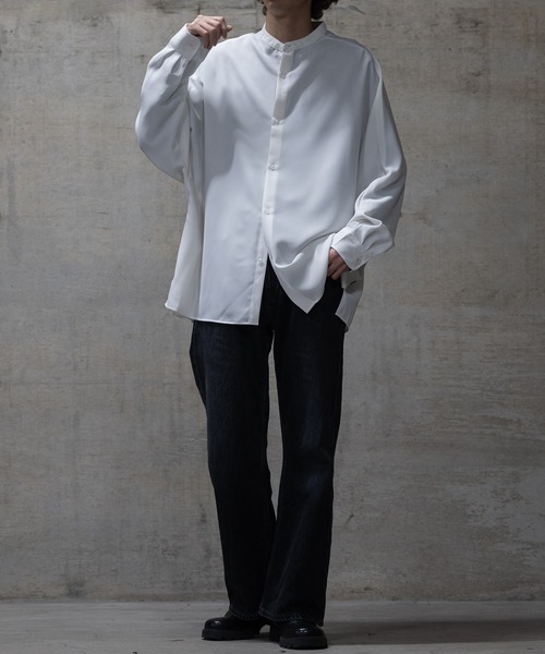 JOHN'S CLOSET（ジョンズクローゼット）の「【a】ナチュラルストレッチ バンドカラー ドルマンスリーブ オーバーサイズシャツ（シャツ/ブラウス・メンズ・ブラック/ホワイト/ライトグレー・MEDIUM/LARGE）」の7枚目の写真