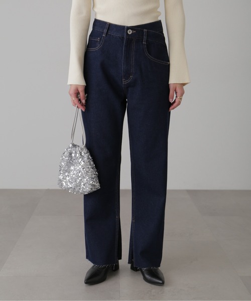 FREE'S MART(フリーズマート)の「アシメベルトストレートデニム(デニムパンツ・レディース・ホワイト系その他/ケミカルウォッシュ/ワンウォッシュ・SMALL/MEDIUM)」の1枚目の写真