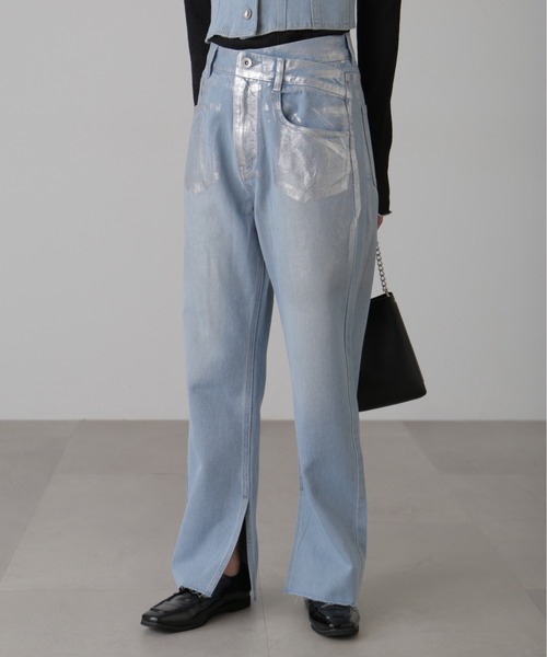 FREE'S MART(フリーズマート)の「アシメベルトストレートデニム(デニムパンツ・レディース・ホワイト系その他/ケミカルウォッシュ/ワンウォッシュ・SMALL/MEDIUM)」の13枚目の写真