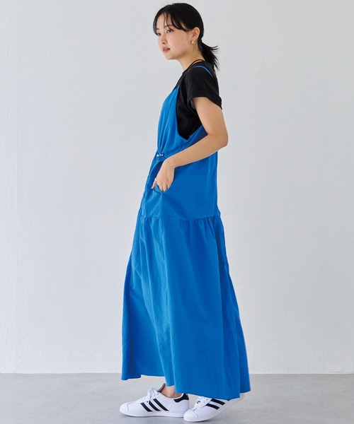 LAVEANGE(ラビアンジェ)の「ドロストキャミワンピース(ワンピース・レディース・チャコールグレー/ブルー/ブラック・M/LL/3L/4L/5L)」の12枚目の写真